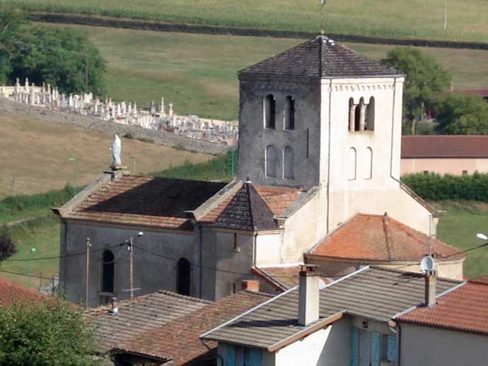 l'église romane Saint Pierre de Saint-Pierre-le-Vieux