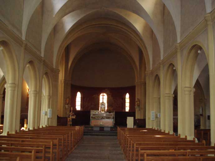 nef de l'église Saint Jean Baptiste de Tramayes